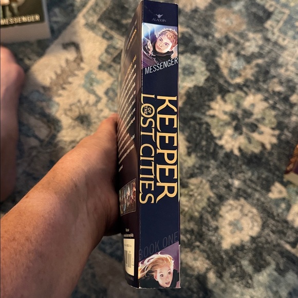 Keeper of the Lost Cities Book by Shannon Messenger - Picture 3 of 4